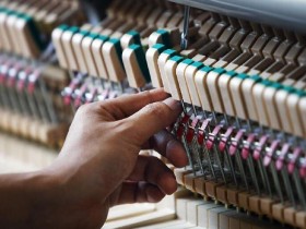 教你如何正确看待钢琴调律