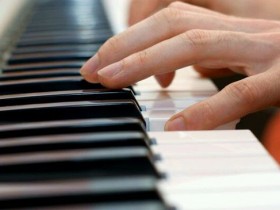 支撑是演奏钢琴的必备条件之一