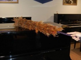 保证钢琴长时间良性运作需及时擦拭