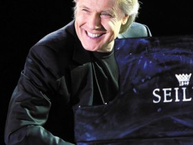 钢琴家理查德·克莱德曼在中国走红的原因