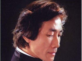 《战台风》蔡崇力钢琴教学示范